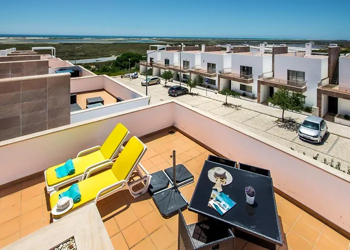 Fuseta Ria Resort - Villa Jasmine - Pool, Jacuzzi & Sea Views