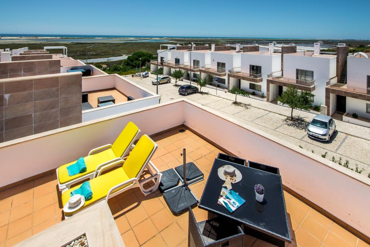 Villa Ria - Jasmine - Pool, Jacuzzi & Sea Views *
